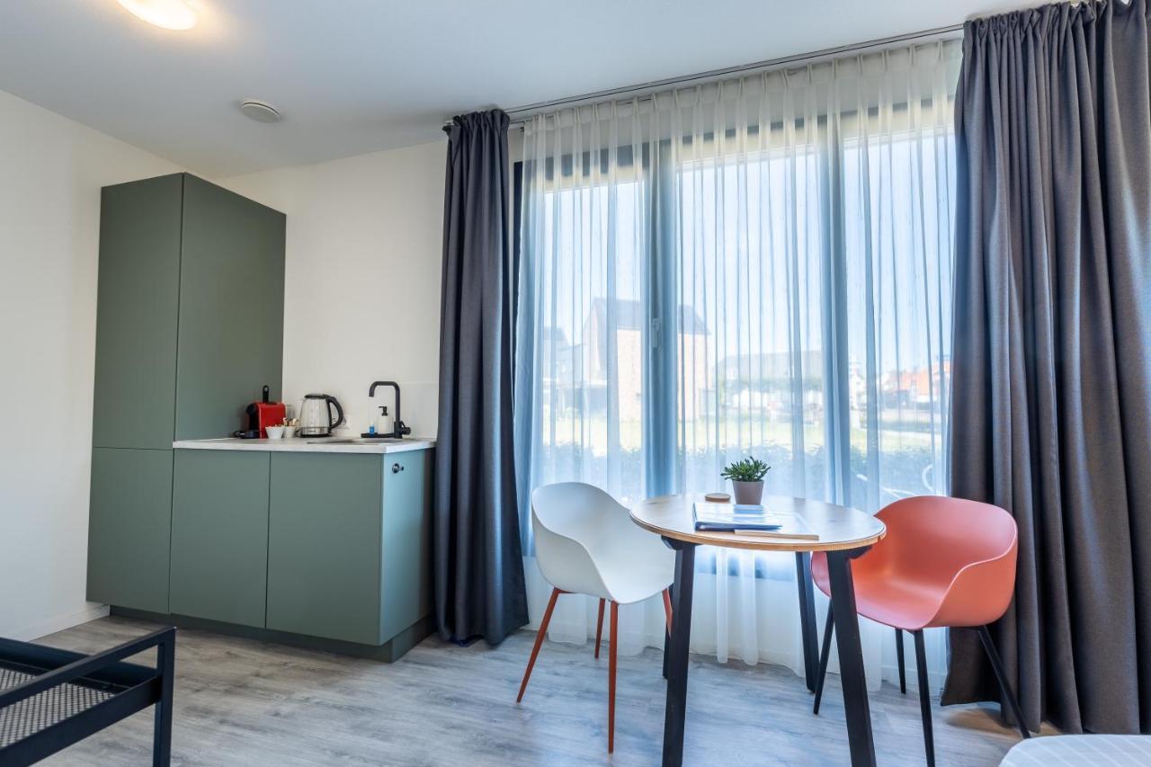 Roosjesweg 2 Gastenkamer Met Parkeerplaats En Terras Eg Домбург Экстерьер фото